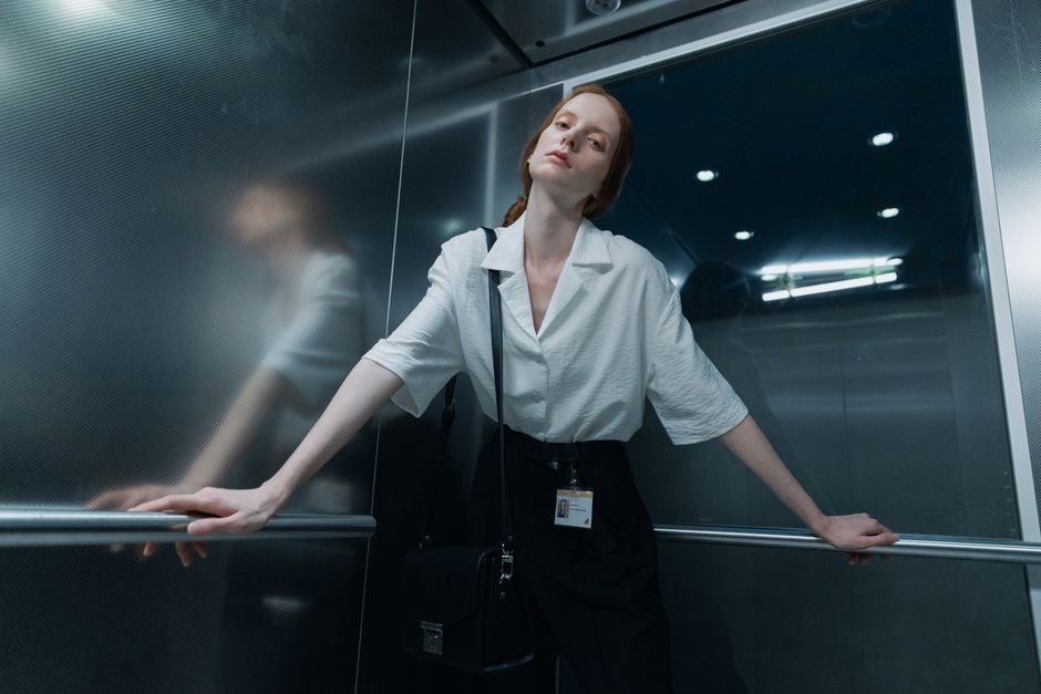 How a 20-Item Work Wardrobe Cut My Morning Stress in Half