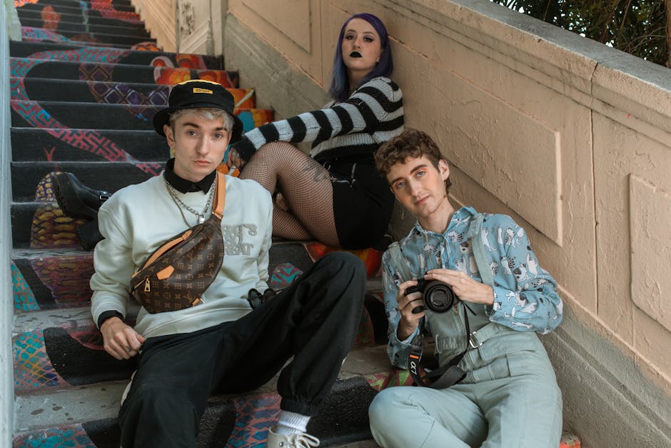 Fashion Grunge Podcasts Worth Actually Listening To